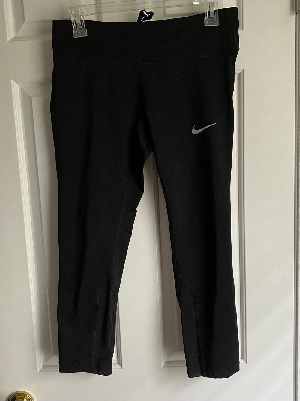 Nike DriFit Black Crop Leggings M